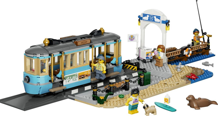 LEGO City Klassische Strandstrassenbahn Spielzeug - Modellbau mit Schienenstrecke, Strassenszene, 5