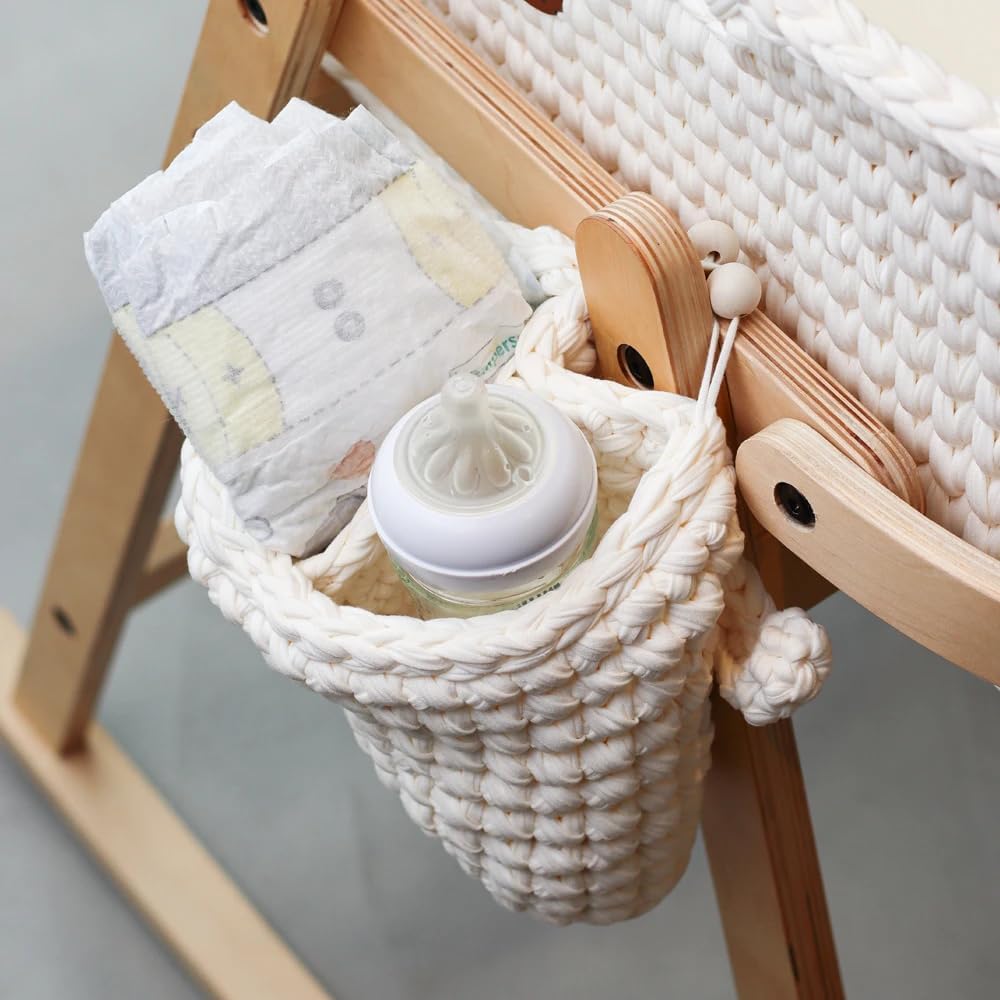 LIINI® Babywiege mit Moseskorb – sanfte Wiegebewegung, handgehäkelt, nachhaltiges Holzgestell, inkl.