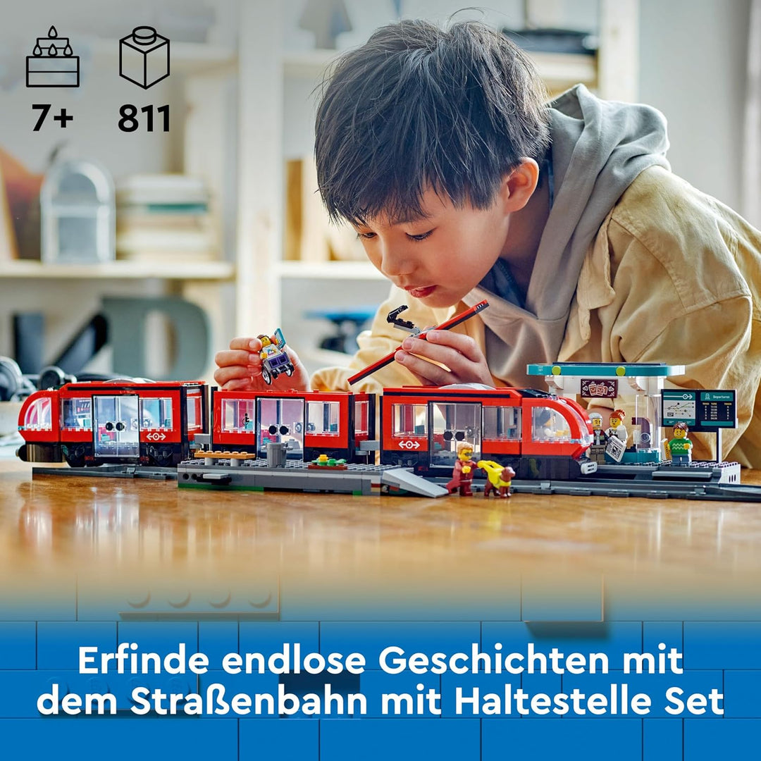 LEGO City Strassenbahn mit Haltestelle, Geschenkidee für Fans von Fahrzeug-Spielzeug ab 7 Jahren, mi