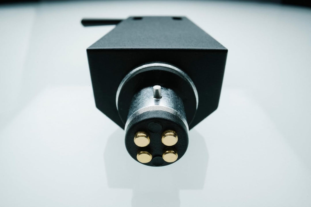 Pro-Ject Signature Headshell, Schnellwechselträger für Tonabnehmer nach SME-Standard (Aluminium Schw