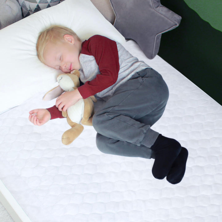 Hygge Sheets® Bettunterlage wasserdicht für Kinder | passend für Baby- & Kinderbett bis 90 cm Breite