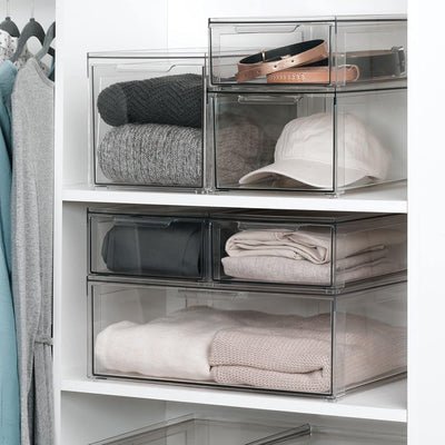 mDesign Aufbewahrungsbox mit Schublade – flache Schubladenbox aus Kunststoff zur Schuhaufbewahrung –