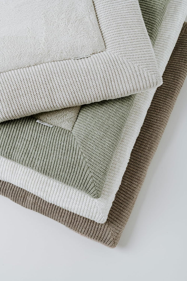 Baby's Only - Laufgittereinlage Hope - Gestrickte Krabbeldecke für Baby - Quadratischer laufstallein