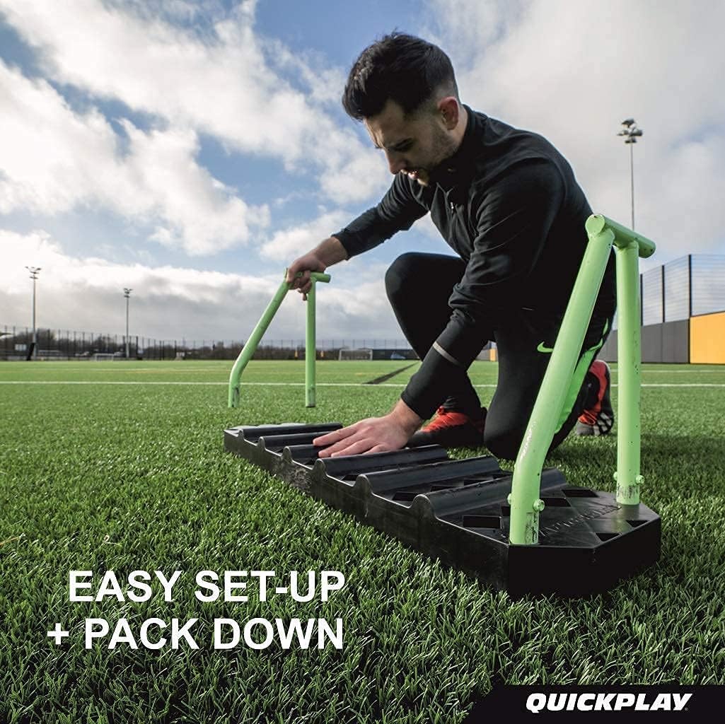 QUICKPLAY Replay Station Fussball-Rückprallbrett – Tragbarer Dual-Oberflächen-Fussball-Rebounder mit