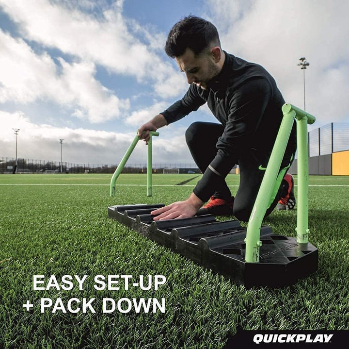 QUICKPLAY Replay Station Fussball-Rückprallbrett – Tragbarer Dual-Oberflächen-Fussball-Rebounder mit