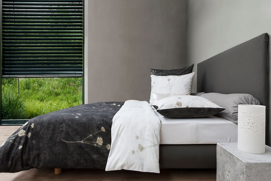 HNL Living Rocca Bettwäsche mit Velvet Touch 135x200 + 1x 80x80 weiss schwarz