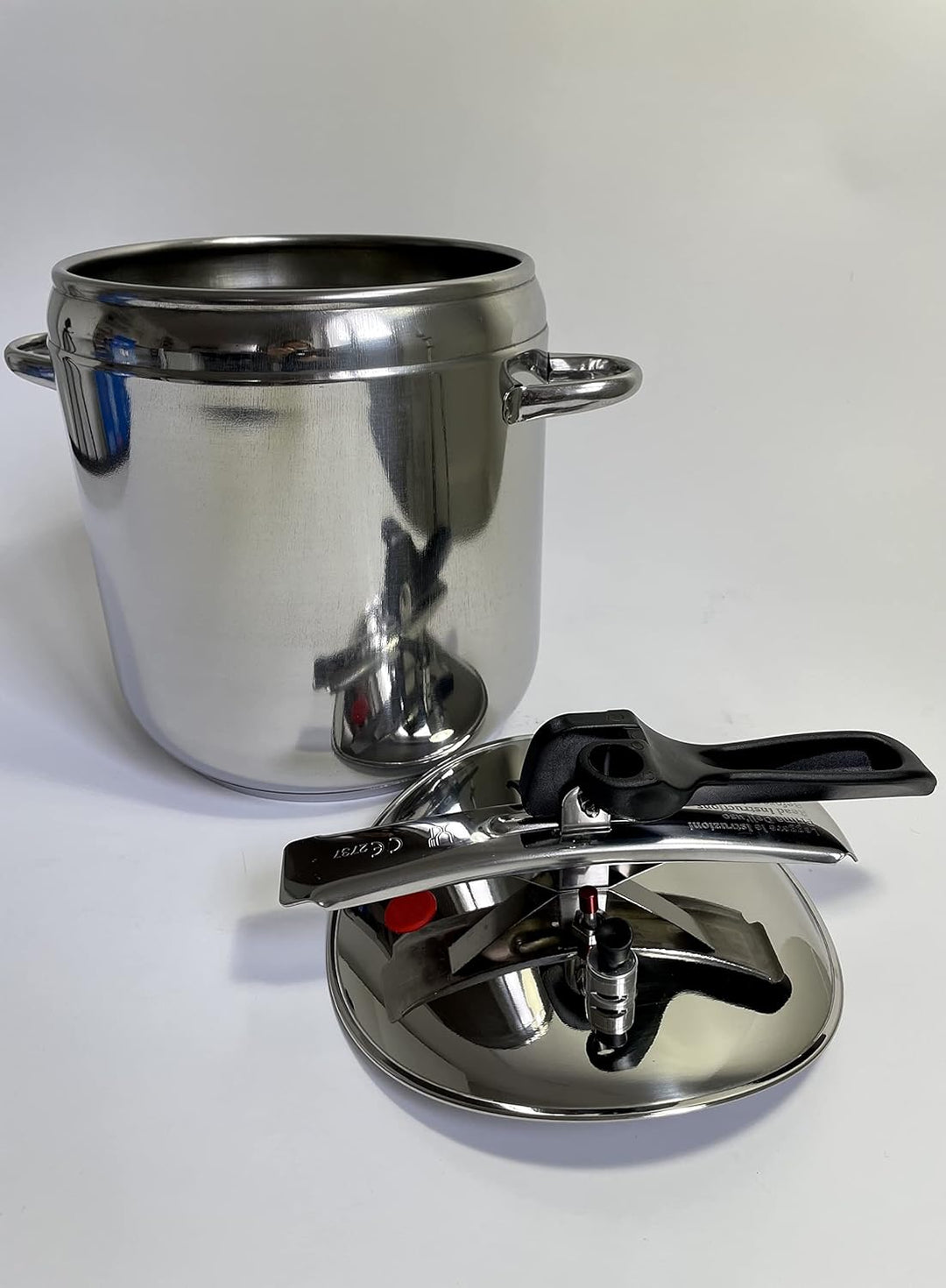 Pintinox First Schnellkochtopf aus nickelfreiem Edelstahl, induktionsgeeignet, mit 4 Sicherheitssyst