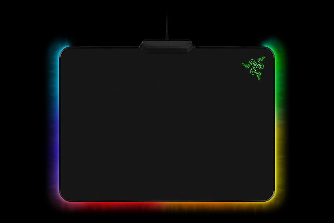 Razer Firefly Soft - Weiches Gaming Maus-Pad (feste Struktur RGB Chroma Beleuchtung, Mauspad für pro