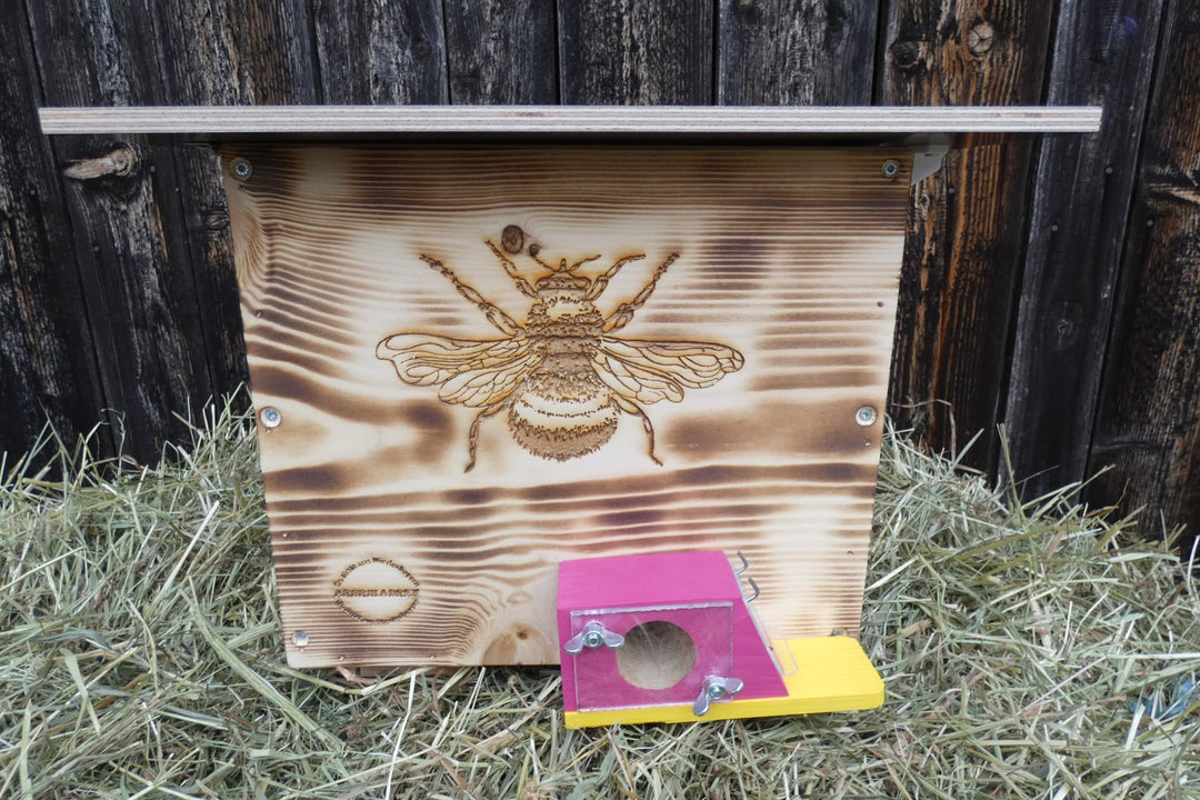 Hummelkasten mit Wachsmottensperre, Sichtfenster und Nistmaterial Wetterfest Bienenhaus Hummelhaus N