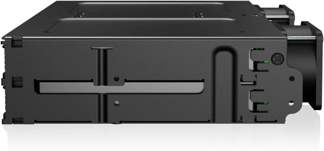 ICY DOCK 4-Bay U.2/U.3 PCIe 4.0 NVMe SSD Wechselrahmen mit schraubenlosen Trays in 5,25" Schacht - E