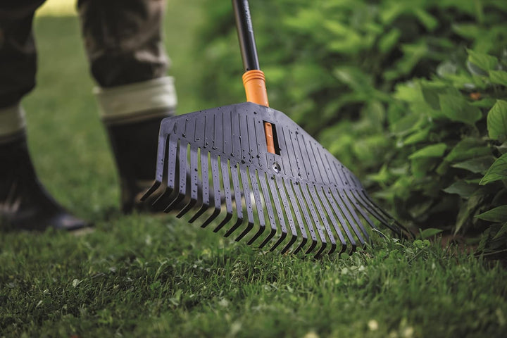 Fiskars Stiel, Für Fiskars Solid Laubbesen und Gartenrechen, Länge 157,5 cm, Aluminium, Schwarz/Oran
