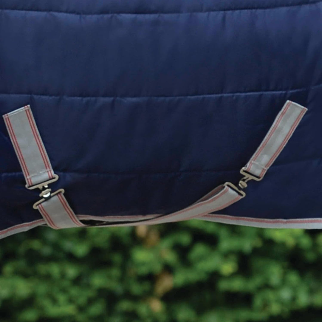 Weatherbeeta Comfitec 210d Kanal Quiltstandard Ansatz Mittel Lite Navy/Silver Marinelbau/Silber/Rot