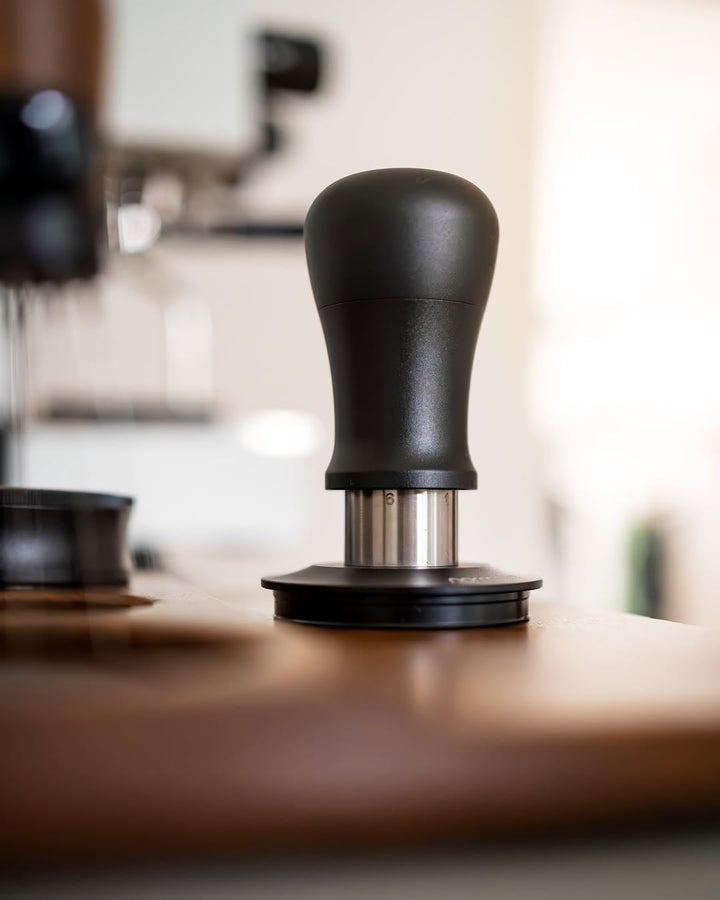 Normcore V5 Kaffeestampfer 58 mm, Espresso Tamper, Federbelasteter Tamper mit 6-stufiger Druckeinste