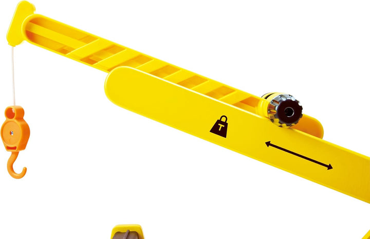 Hape Mobiles Kran- & Baustellenset, ausfahrbarer Kranarm, Rollenspiel für Kinder, aus Holz, ab 2 Jah