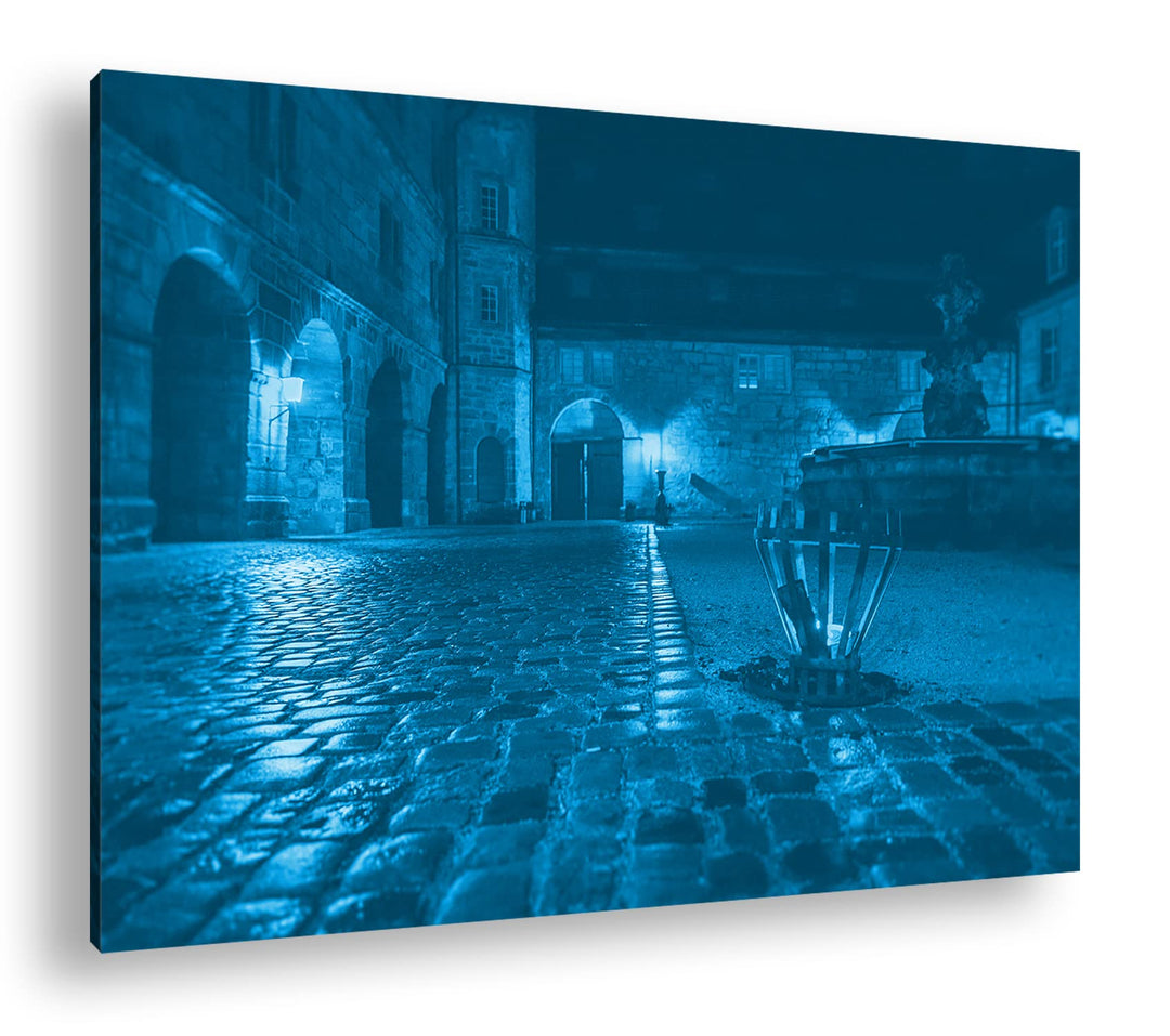 deyoli Innenhof einer Burg Format 80x60 Effekt: Monocrome Blau als Leinwandbild, Motiv fertig gerahm