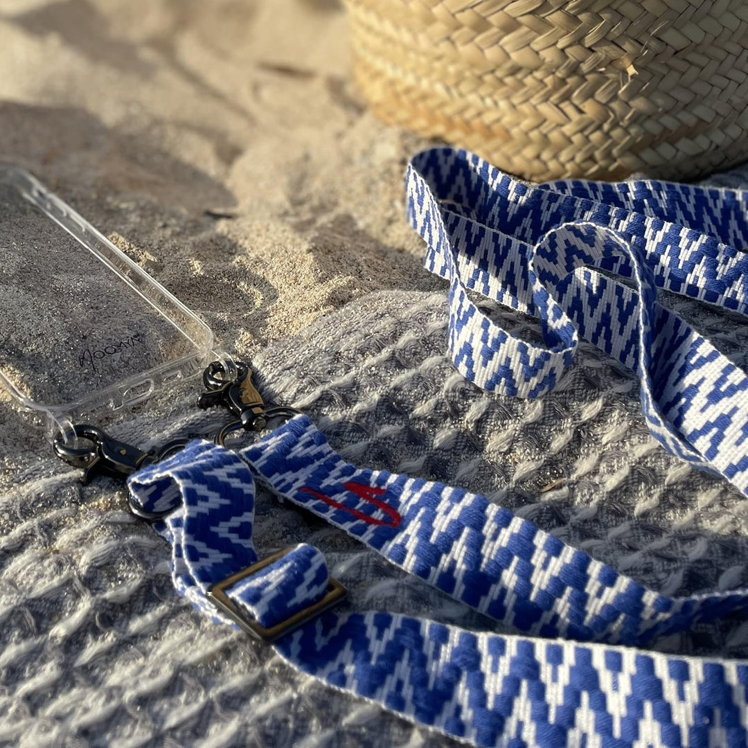 NOOMYA® Premium Fashion Handykette | Set Handyhülle iPhone XR & Handyband True Blue | Handygurt zum