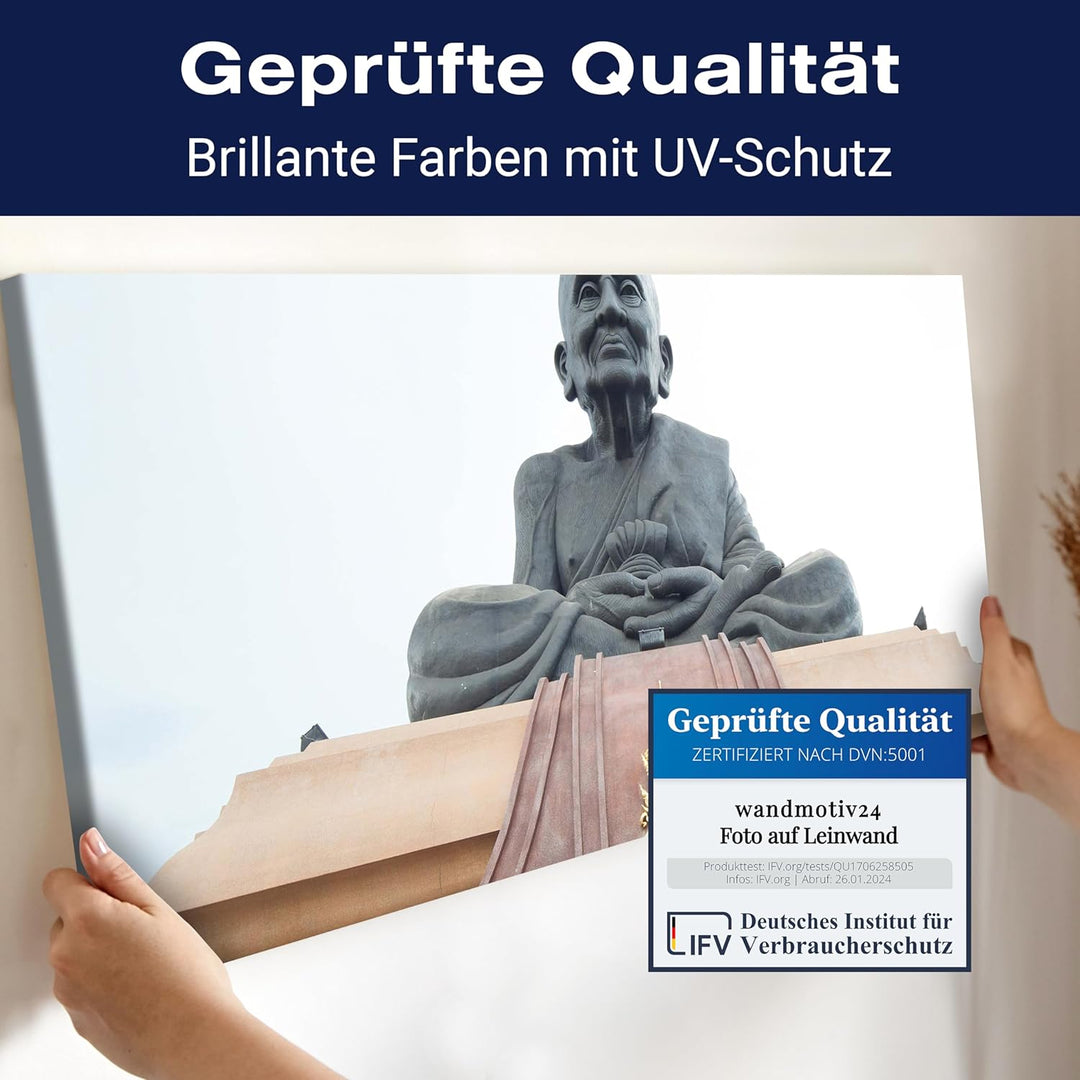 wandmotiv24 Leinwandbild Statue in einem berühmten Tempel in Thailand 100x40cm (BxH) Bilder auf Lein