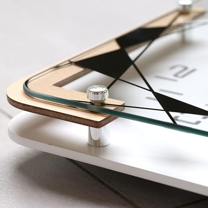 PRIM Modern White Wooden Wall Clock - Wanduhr 30CM, Moderne quadratische Wanduhr. Holzwanduhr mit Mu