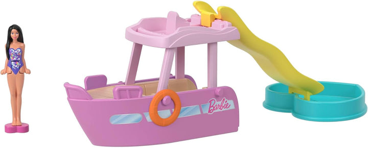 Barbie Mini BarbieLand 4er-Set Puppen- und Spielzeugfahrzeugset mit 4 ca. 3,8 cm grossen Puppen und