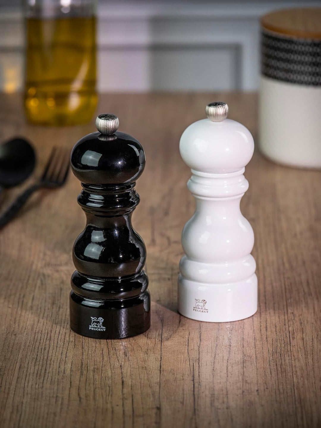 PEUGEOT – Duo Paris – Pfeffermühle + Salzmühle 15 cm – Klassische Einstellung – Aufbereitetes Holz m