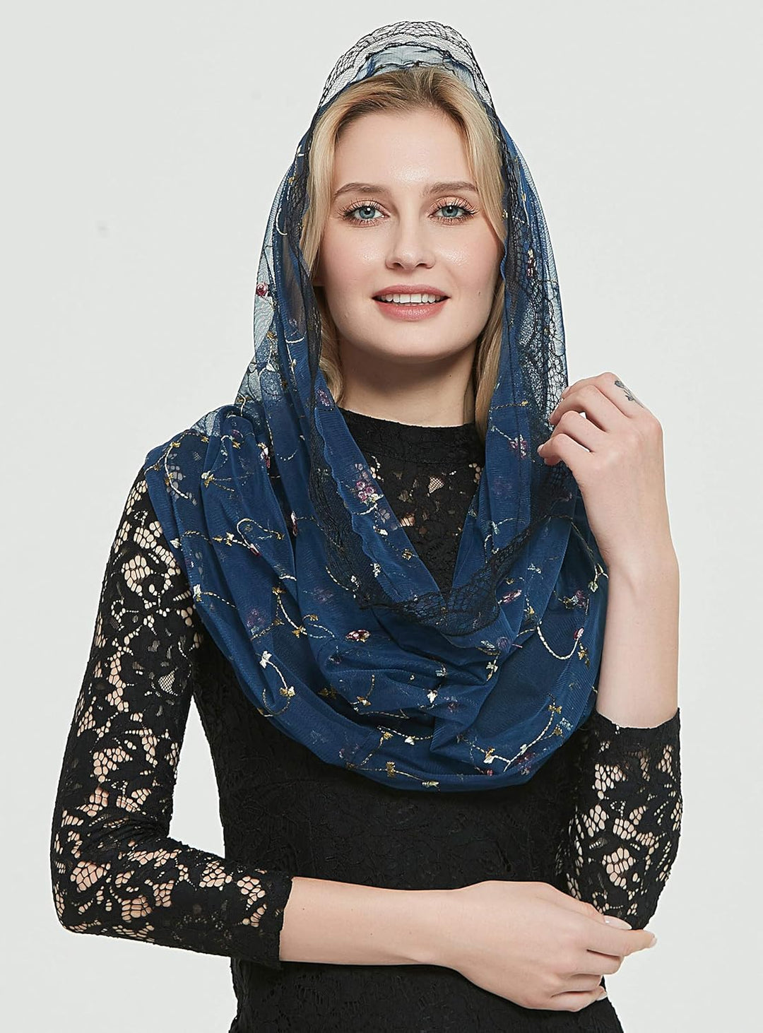 Orthodoxer Schleier Kopfbedeckung mit bestickten Blumen Katholische Kapelle Mantilla Schleier V50 Ma