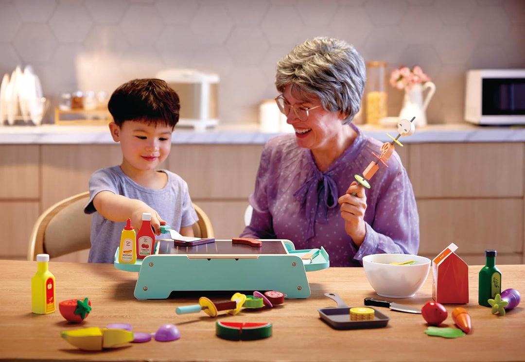 Hape Grill mit gusseiserner Pfanne, Kinderrollenspiel, mit Sound, ab 24 Monaten