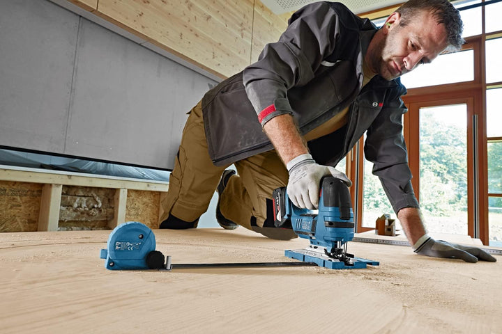 Bosch Professional 18V System Akku Stichsäge GST 18V-LI B (inkl. 2x4.0 Ah Akku, Schnellladegerät, 3x