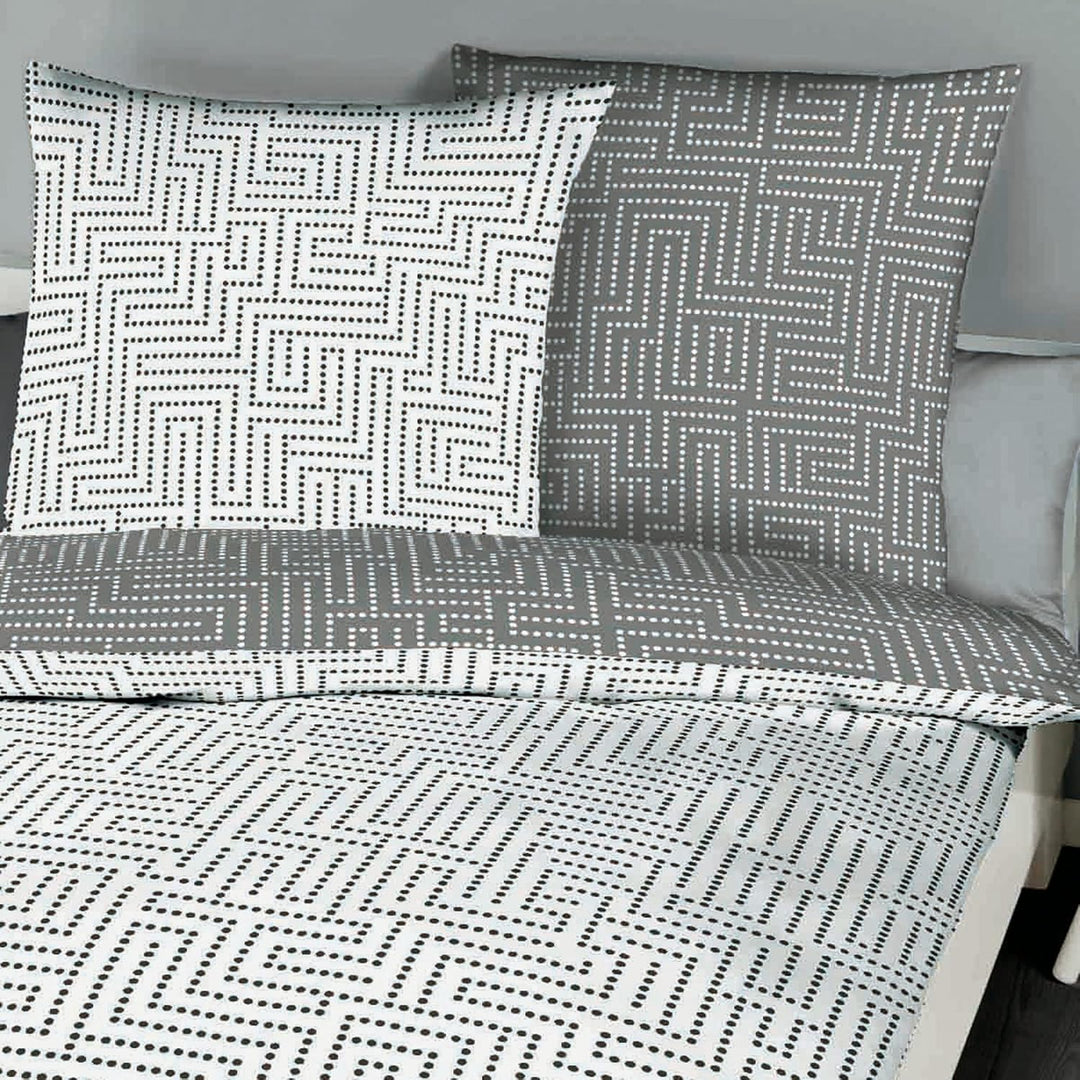 Kaeppel Wende- Bettwäsche Mako-Satin grau-weiss Grösse 135x200 cm (80x80 cm) 135 x 200 cm Grau-weiss