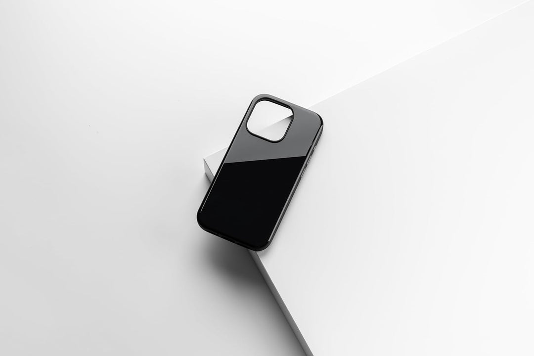 NOMAD Sport Case für iPhone 15 Pro | Hülle aus Polycarbonat mit TPE-Bumper | mit glänzender PET-Besc