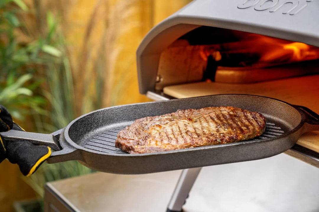 Ooni Grizzler Pfanne aus Gusseisen, Grill-Bratpfanne, 31 cm x 16 cm, Grillplatte mit abnehmbarem Gri