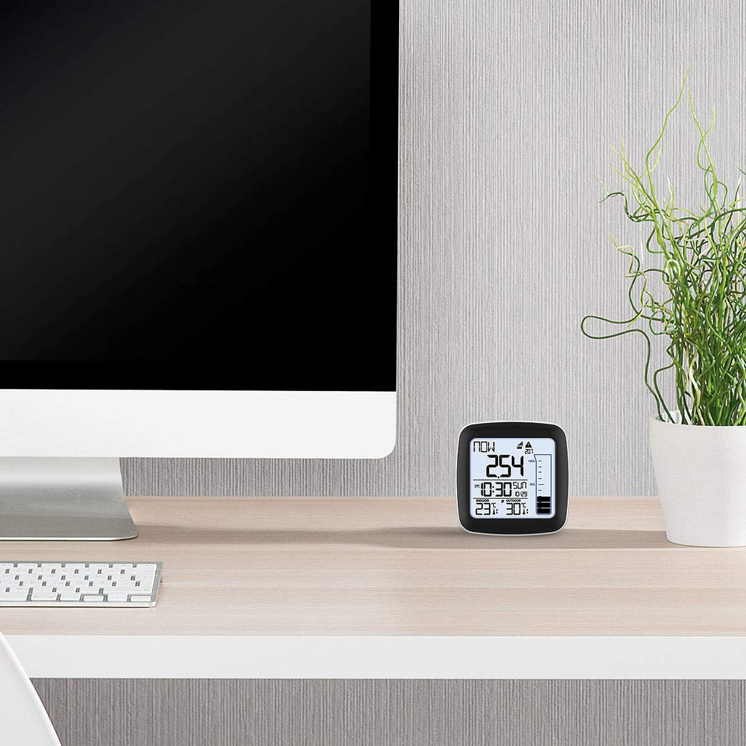 infactory Niederschlagsmesser: Digitale Funk-Wetterstation mit Aussensensor, Regenmesser & Wecker (R