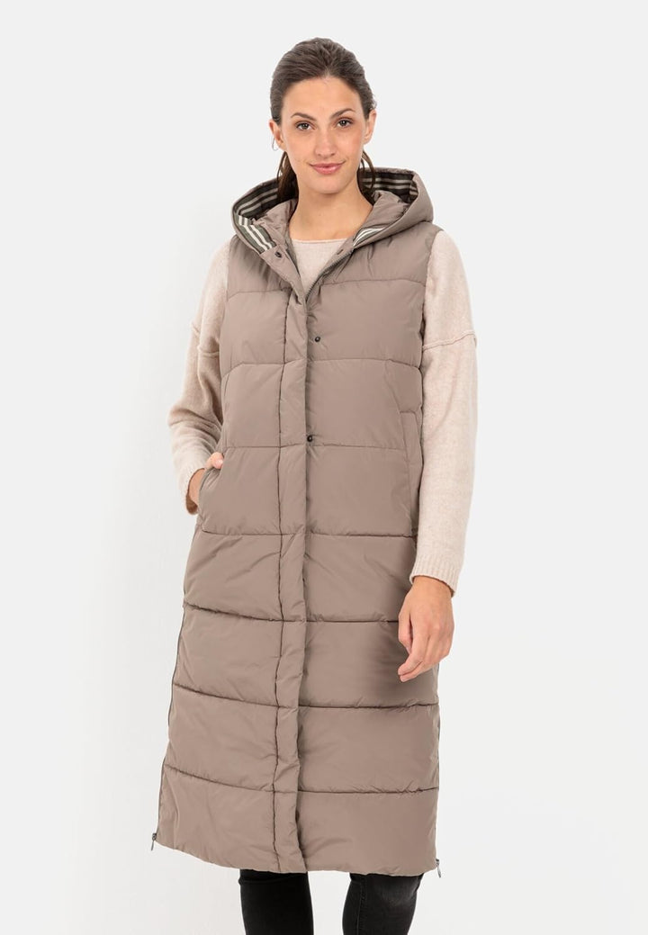 camel active Damen Lange Steppweste aus recyceltem Polyester, Braun