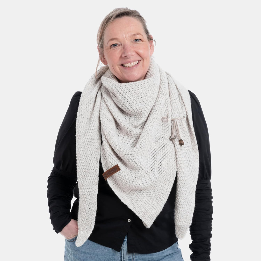 KNIT FACTORY - Dreiecksschal Coco - Damen Strickschal mit Wolle - Umschlagtuch für den Herbst und Wi