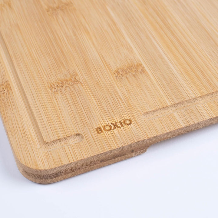 BOXIO - Cutting Board: Premium Schneidebrett aus Bambus, 40 x 30 cm gross passt perfekt als Holzdeck
