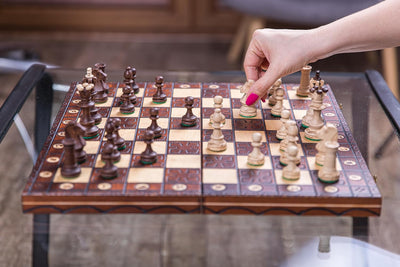 Square - Schach Schachspiel - JUNIOR LUX - 41 x 41 cm - Schachfiguren & Schachbrett aus Holz