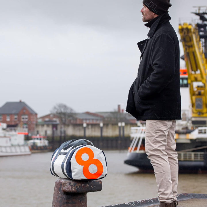 360 Grad Pirat Umhänge-Tasche Segeltuch weiss-blau, Zahl orange