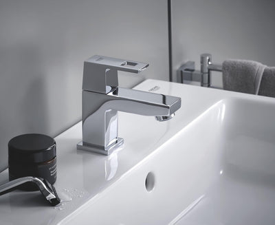 GROHE Eurocube | Badarmatur - Waschtischarmatur | EcoJoy WASSERSPARFUNKTION, glatter Körper | chrom