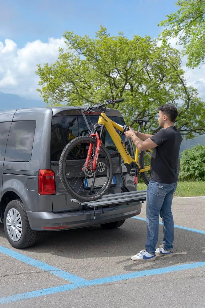 MENABO COBRA PLUS Heckklappen-Fahrradträger für 3 Fahrräder 45 kg