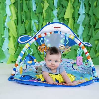 Bright Starts, Disney Baby, Findet Nemo Spieldecke mit Spielbogen & Fehn 067712 Activity-Spieltier F