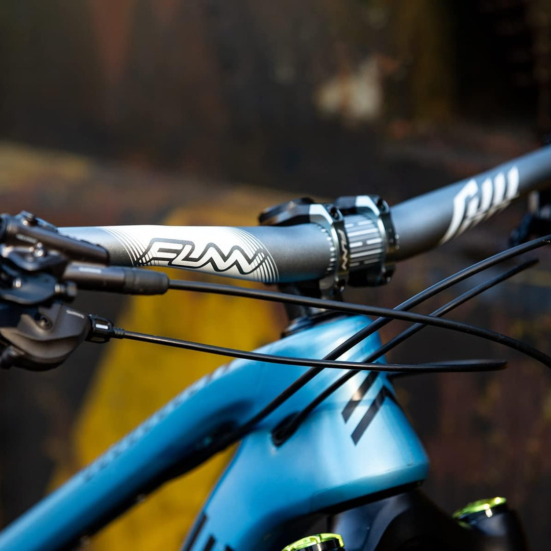 Funn Full On Mountainbike Lenker mit Lenkerklemme 35mm und Breite 785mm, robuster und Leichter Legie