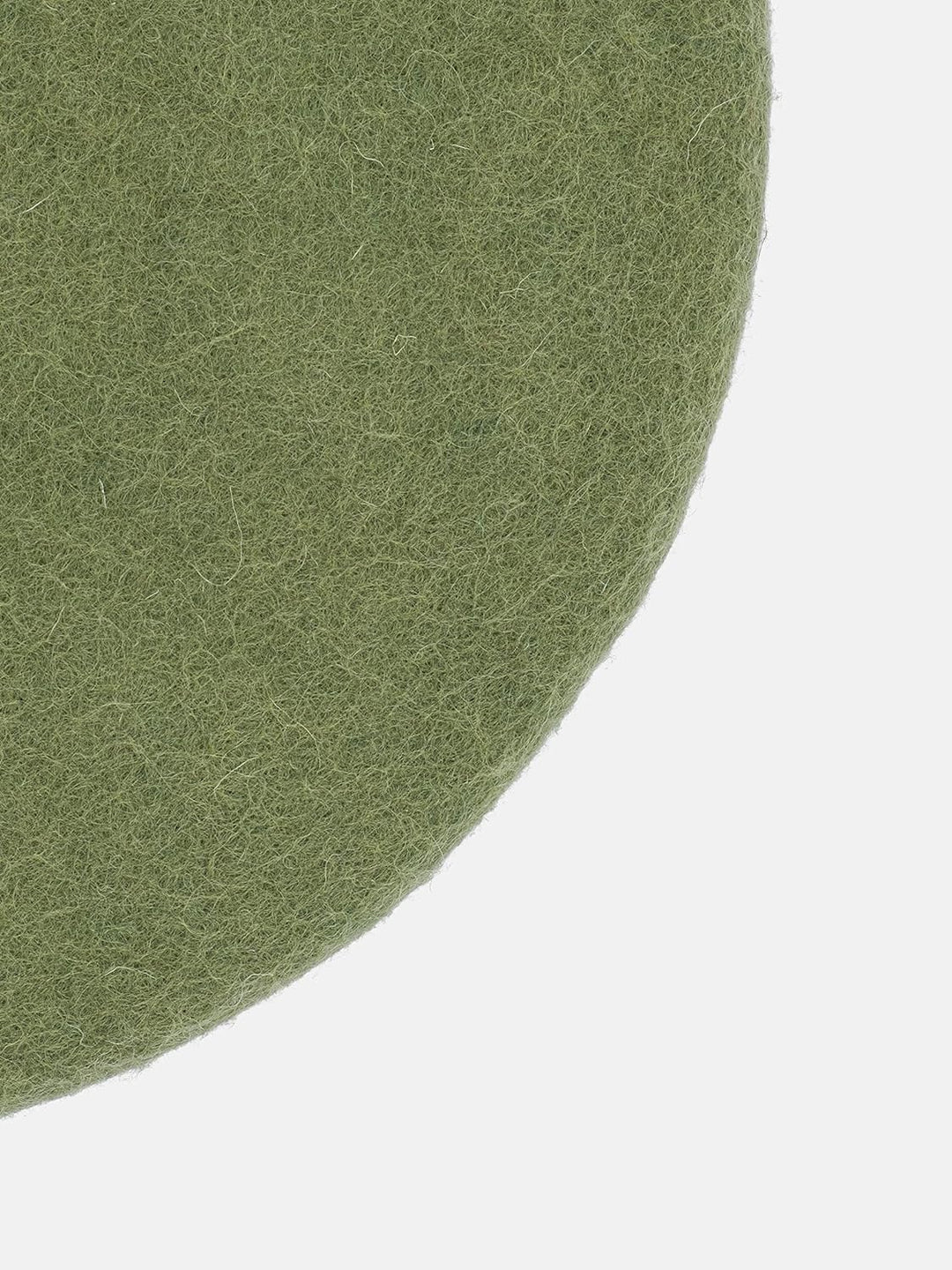 myfelt Flache Filz Sitzauflage, Filz Stuhlauflage - Kaspar - rund, Ø 36 cm, Dunkelgrün, Dunkelgrün