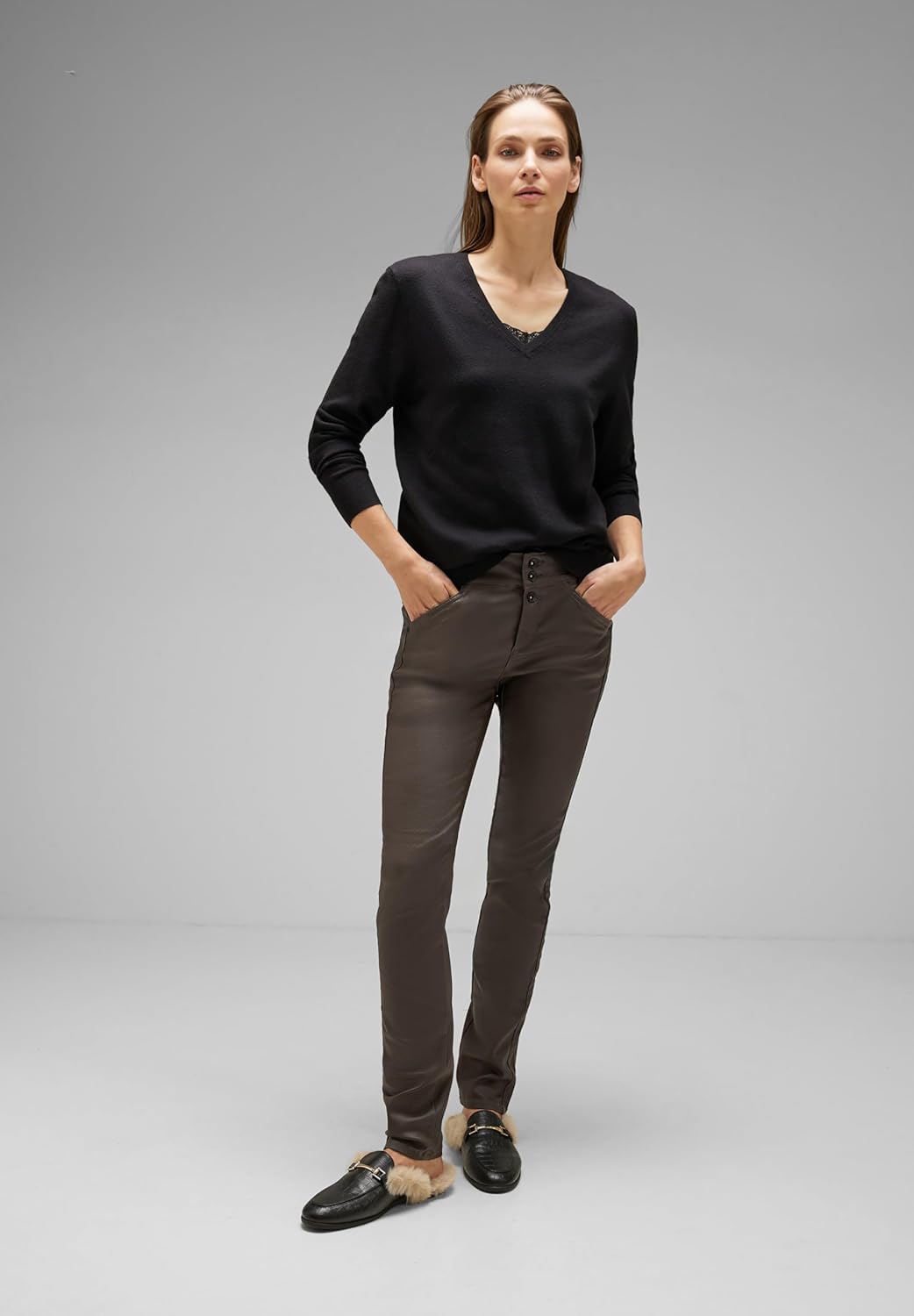 Street One Damen Hose Slim Coating 34W / 32L Falcon Brown, 34W / 32L Falcon Brown