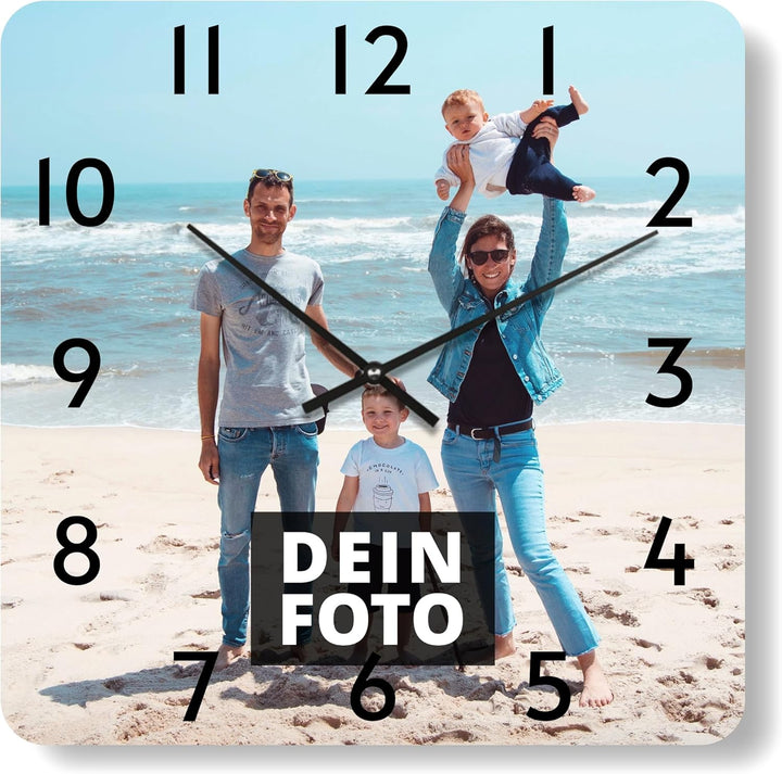 PhotoFancy® - Uhr mit Foto Bedrucken - Quadratische Fotouhr aus Kunststoff - Wanduhr mit eigenem Mot