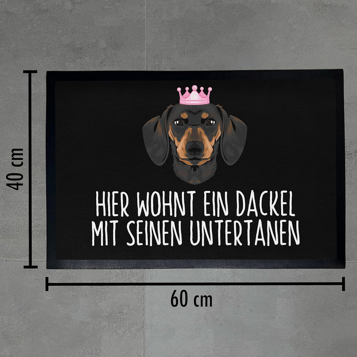 Trendation - Dackel Fussmatte Hier Wohnt EIN Dackel Mit Seinen Untertanen Fussmatte Dackel-Besitzer