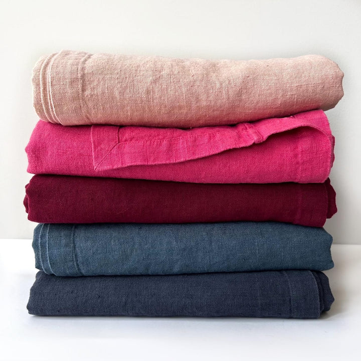 JOWOLLINA Bettüberwurf Plaid Decke Rasa 100% Leinen Stonewashed (Berry, 170x260 cm) Berry 170x260 cm