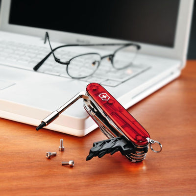 Victorinox Schweizer Taschenmesser Cyber Tool M, Swiss Army Knife, Multitool, 32 Funktionen, Klinge,