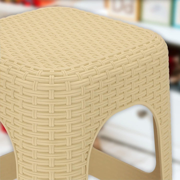 KADAX Hocker aus Kunststoff, Tritthocker bis 120 kg, Rattanhocker mit Antirutschfüssen, Badhocker, W