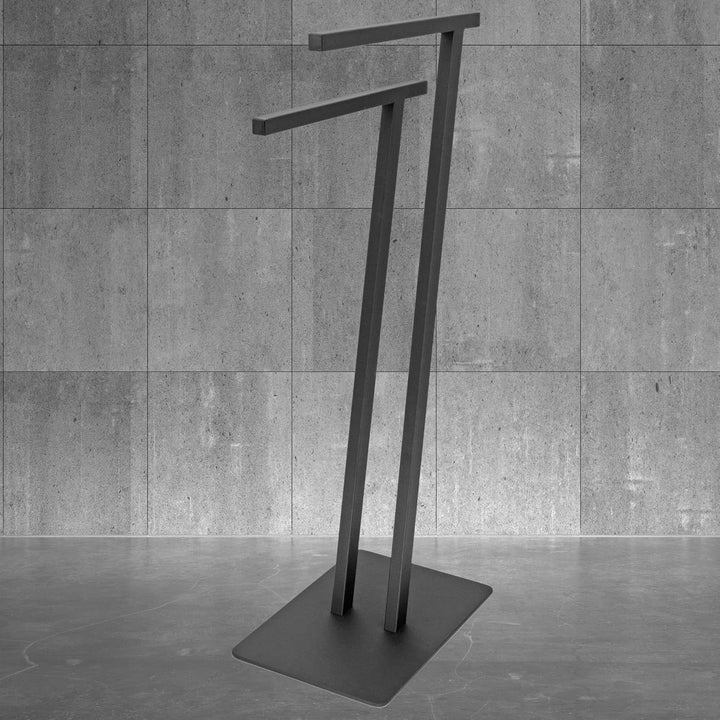 Handtuchständer Silvia Zweifach Freistehend Bodenplatte | aus Stahl | Breite 40cm Höhe 85cm | schwar