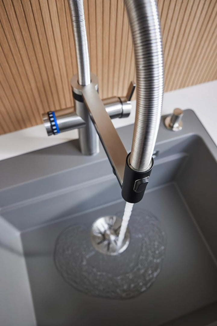 BLANCO CHOICE Icona | Küchenarmatur aus massiv Edelstahl | all-in-one Armatur | Gekühltes Wasser in