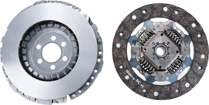 SACHS Kupplungssatz 3000 288 002, OE-Qualität, Kupplungssatz-Austausch beim Auto